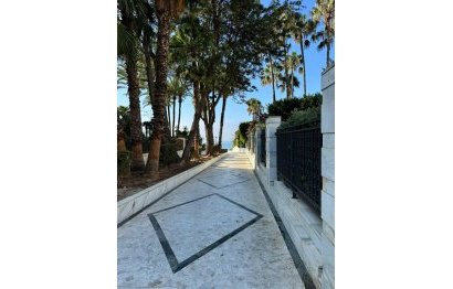 Resale - Apartment - Middle Floor Apartment - Marbella