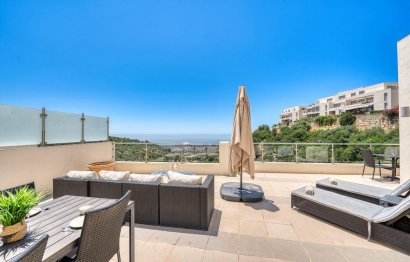 Resale - Apartment - Penthouse - Marbella - Altos de los Monteros