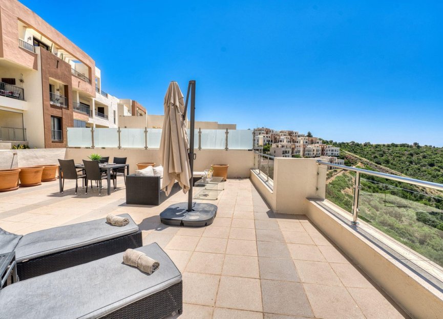 Reventa - Apartment - Penthouse - Marbella - Altos de los Monteros