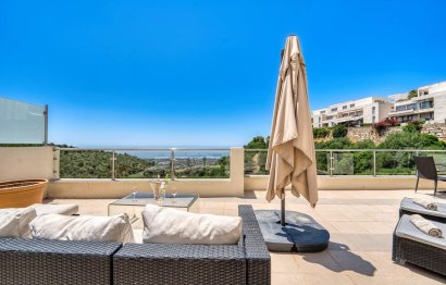 Resale - Apartment - Penthouse - Marbella - Altos de los Monteros