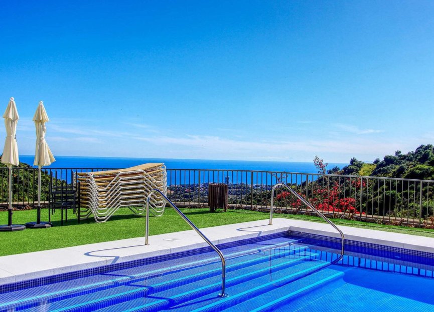 Resale - Apartment - Penthouse - Marbella - Altos de los Monteros