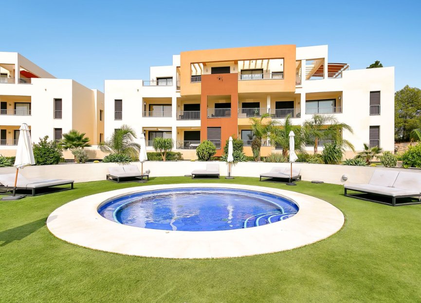 Resale - Apartment - Middle Floor Apartment - Marbella - Altos de los Monteros