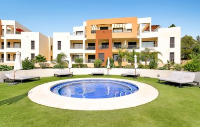 Resale - Apartment - Middle Floor Apartment - Marbella - Altos de los Monteros