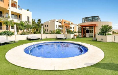 Resale - Apartment - Middle Floor Apartment - Marbella - Altos de los Monteros