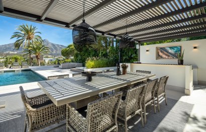 Resale - House - Detached Villa - Marbella - Nueva Andalucia