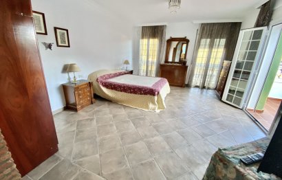 Resale - House - Detached Villa - Benahavís - Benahavís Centro