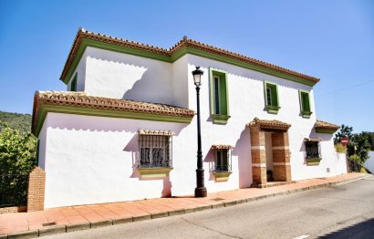 Reventa - House - Detached Villa - Benahavís - Benahavís Centro