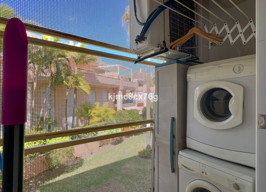 Resale - Apartment - Middle Floor Apartment - Marbella - Marbella Centro