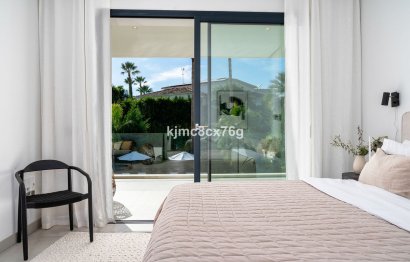 Resale - House - Detached Villa - Marbella - Nueva Andalucia