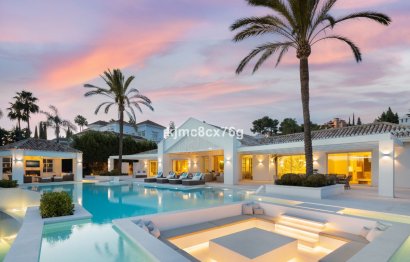 Resale - House - Detached Villa - Marbella - Nueva Andalucia