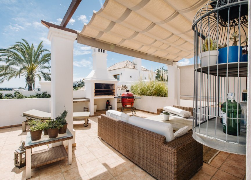 Resale - House - Detached Villa - Estepona - Estepona Centro