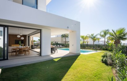 Resale - House - Detached Villa - Marbella - Río Real