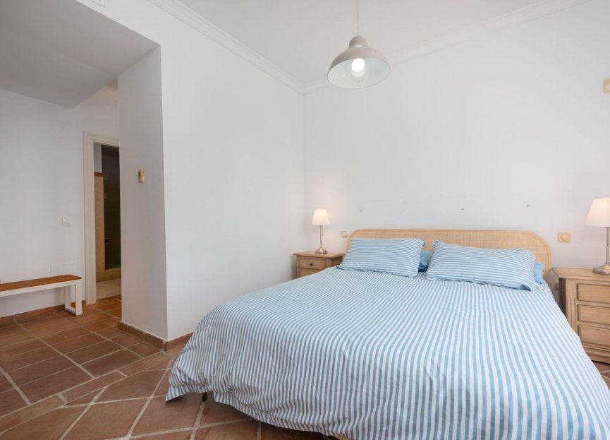 Resale - Apartment - Middle Floor Apartment - Casares - Casares Centro