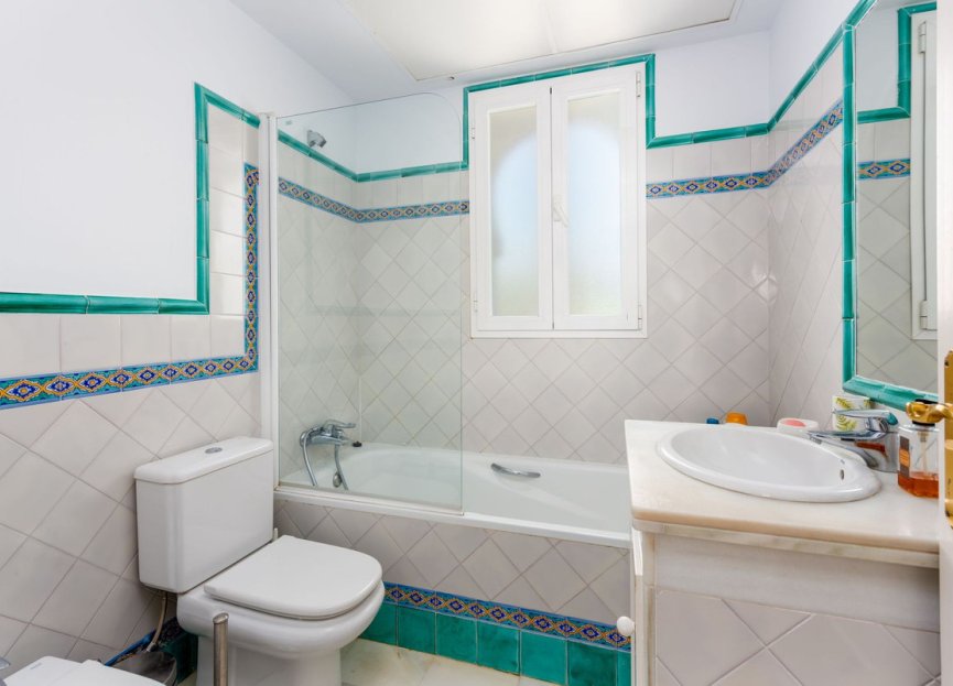 Resale - Apartment - Middle Floor Apartment - Casares - Casares Centro