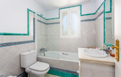 Resale - Apartment - Middle Floor Apartment - Casares - Casares Centro