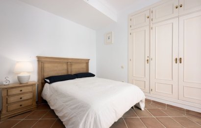 Resale - Apartment - Middle Floor Apartment - Casares - Casares Centro