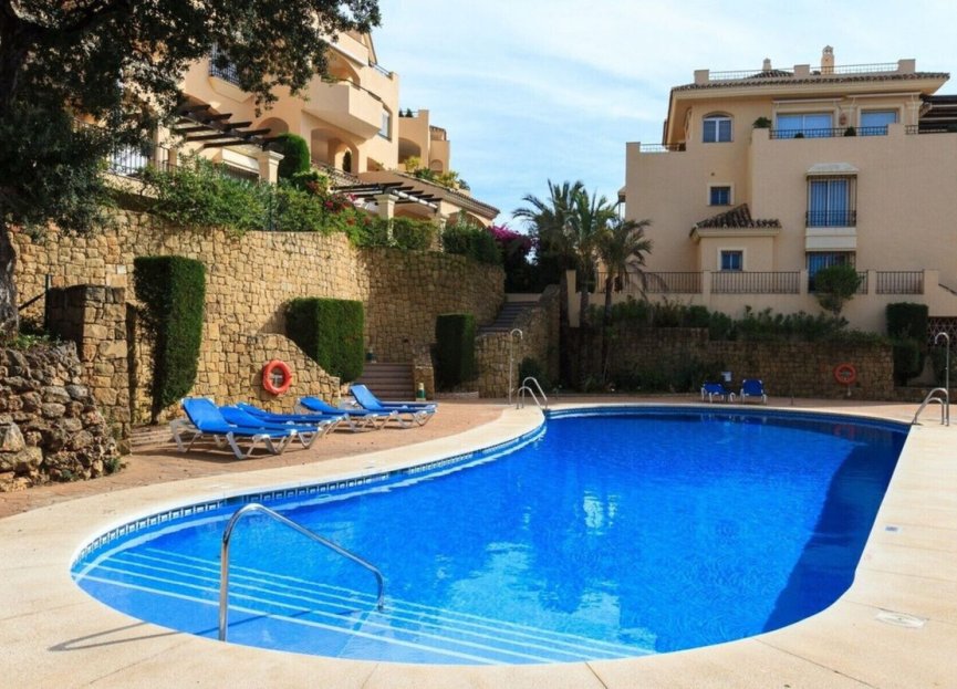 Resale - Apartment - Ground Floor Apartment - Marbella - Elviria