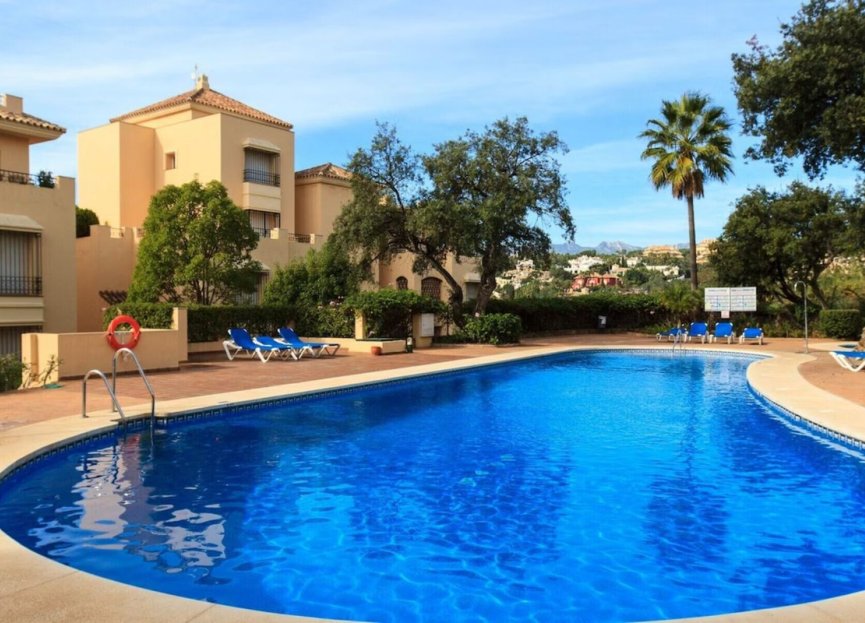 Resale - Apartment - Ground Floor Apartment - Marbella - Elviria