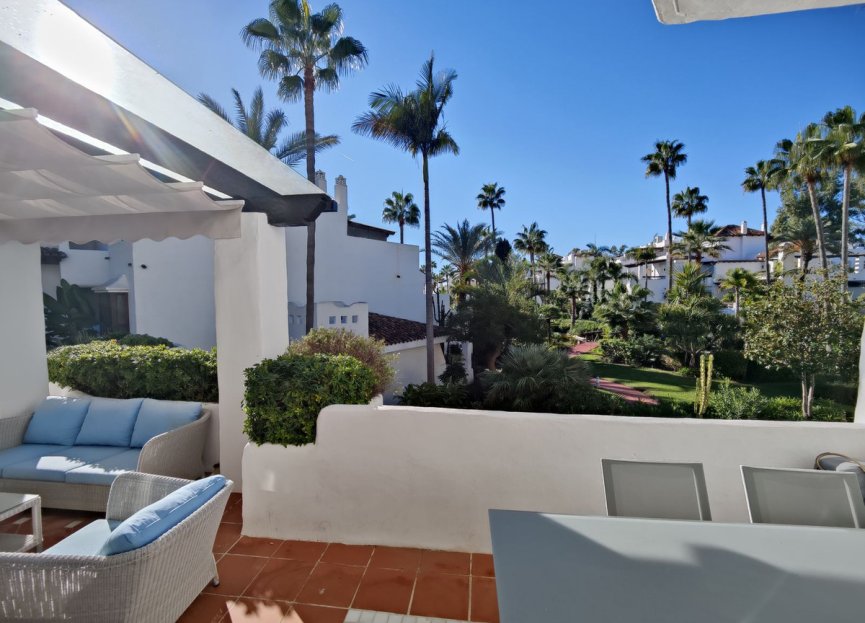 Resale - Apartment - Middle Floor Apartment - Marbella - Puerto Banús