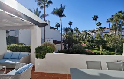 Resale - Apartment - Middle Floor Apartment - Marbella - Puerto Banús