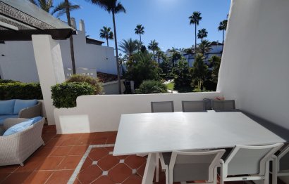 Resale - Apartment - Middle Floor Apartment - Marbella - Puerto Banús