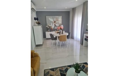 Resale - Apartment - Middle Floor Apartment - Marbella - Marbella Centro