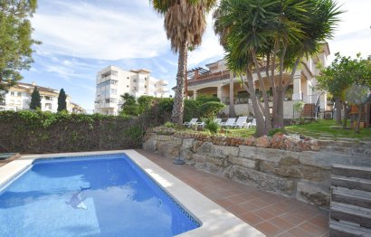 Resale - House - Semi-Detached House - Marbella - Marbella Centro