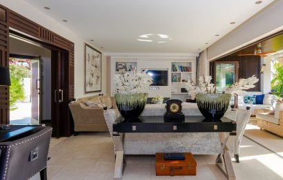 Resale - House - Detached Villa - Marbella - Nueva Andalucia