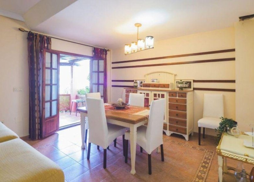 Resale - House - Townhouse - Estepona - Estepona Centro