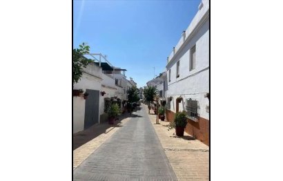 Resale - House - Semi-Detached House - Estepona - Estepona Centro