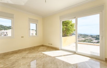 Resale - House - Detached Villa - Benahavís - Los Arqueros