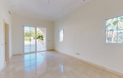 Reventa - House - Detached Villa - Benahavís - Los Arqueros