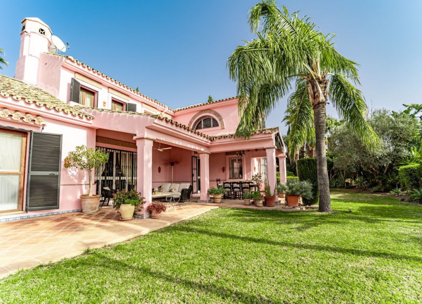 Resale - House - Detached Villa - Benahavís - Benahavís Centro