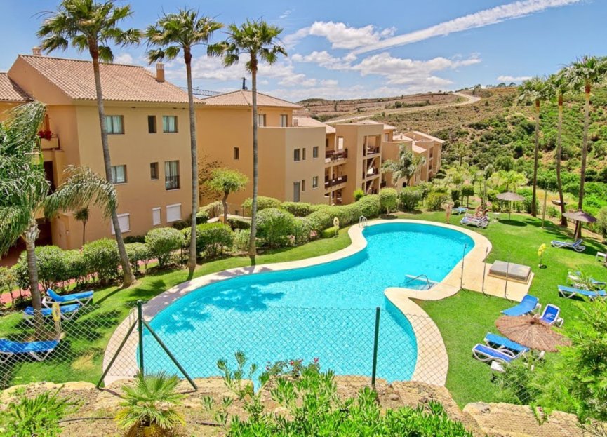 Resale - Apartment - Ground Floor Apartment - Estepona - Selwo