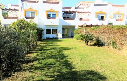 Resale - House - Townhouse - Estepona - Estepona Centro