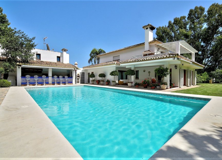 Resale - House - Detached Villa - Estepona - Costalita