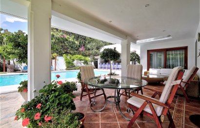 Resale - House - Detached Villa - Estepona - Costalita