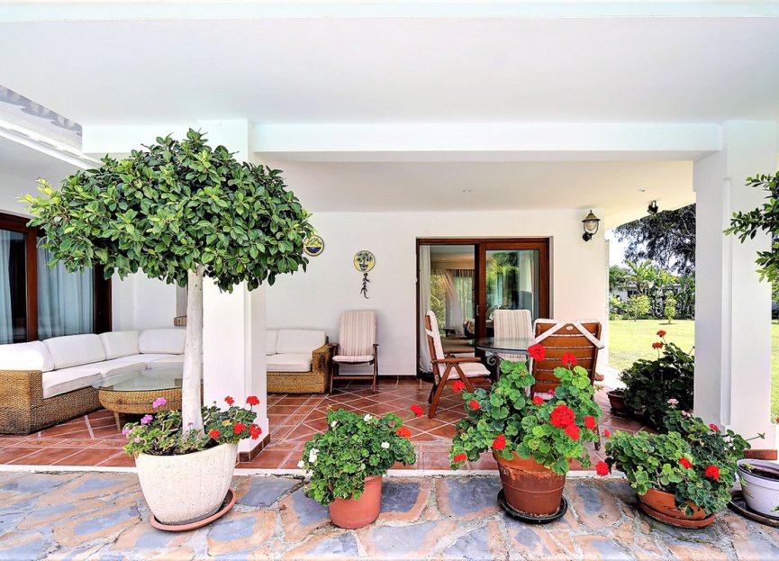 Resale - House - Detached Villa - Estepona - Costalita