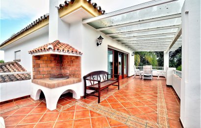 Resale - House - Detached Villa - Estepona - Costalita