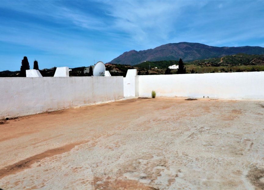 Reventa - House - Finca - Cortijo - Estepona - El Padron