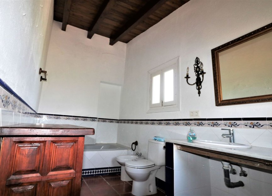 Resale - House - Finca - Cortijo - Estepona - El Padron