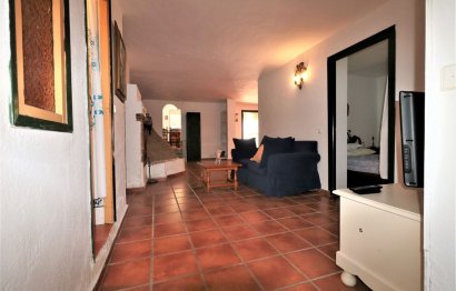 Resale - House - Finca - Cortijo - Estepona - El Padron