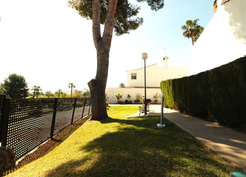 Resale - House - Semi-Detached House - Estepona - Bel Air