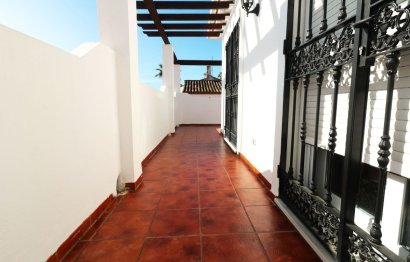 Resale - House - Semi-Detached House - Estepona - Bel Air