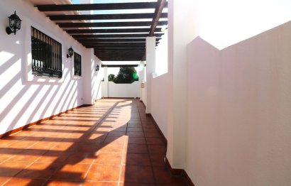 Resale - House - Semi-Detached House - Estepona - Bel Air