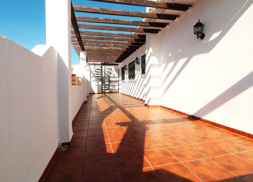 Resale - House - Semi-Detached House - Estepona - Bel Air