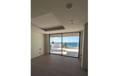 Resale - Apartment - Middle Floor Apartment - Estepona - Estepona Centro