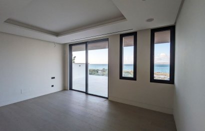 Resale - Apartment - Middle Floor Apartment - Estepona - Estepona Centro