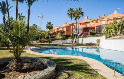 Resale - House - Townhouse - Estepona - Atalaya