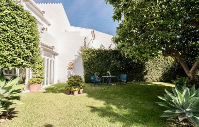 Resale - House - Townhouse - Marbella - Nueva Andalucia